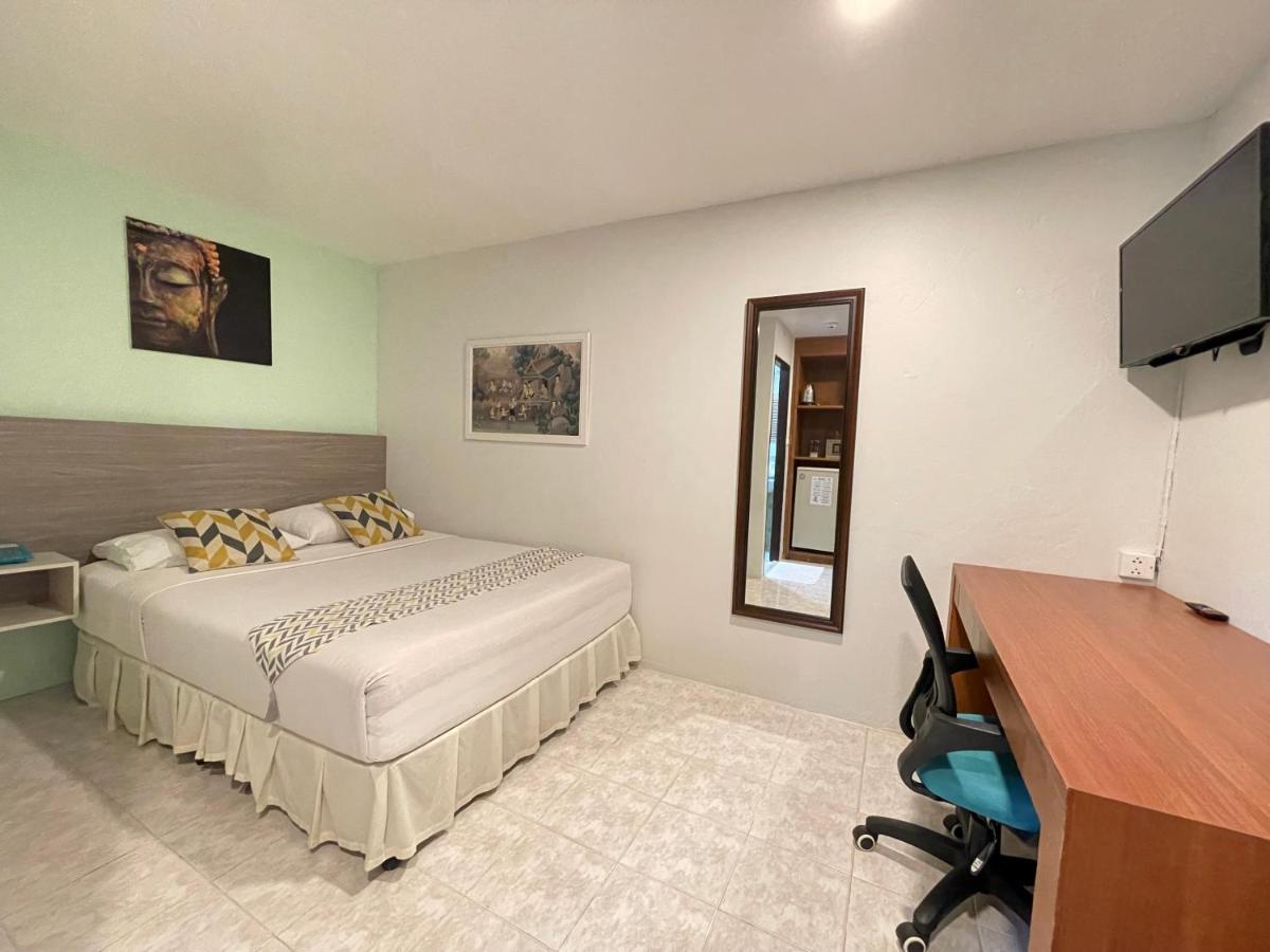 Summer Breeze Hotel Patong Екстериор снимка