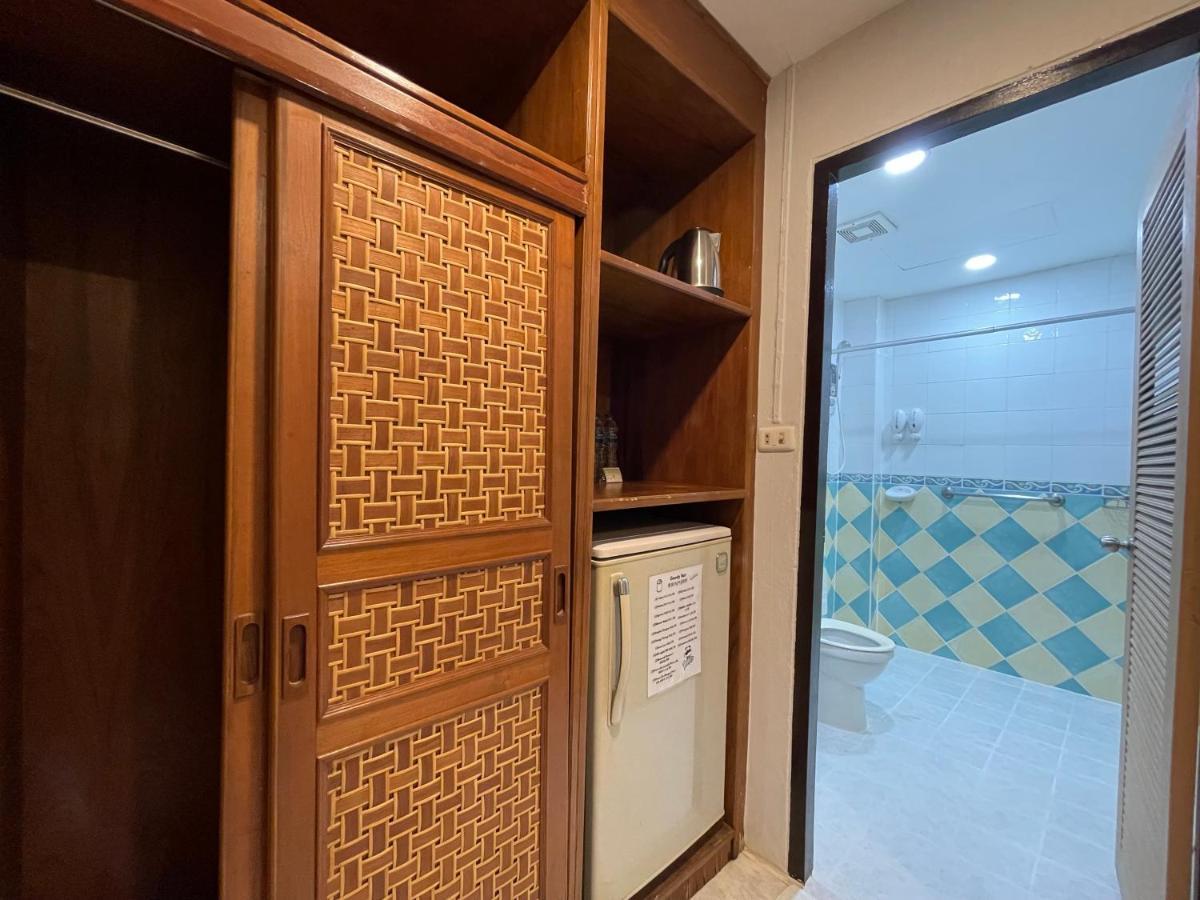 Summer Breeze Hotel Patong Екстериор снимка