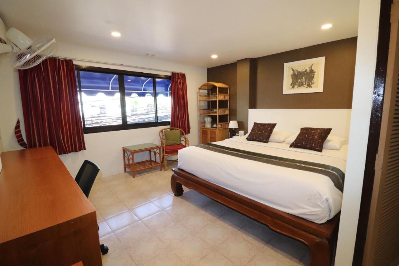 Summer Breeze Hotel Patong Екстериор снимка